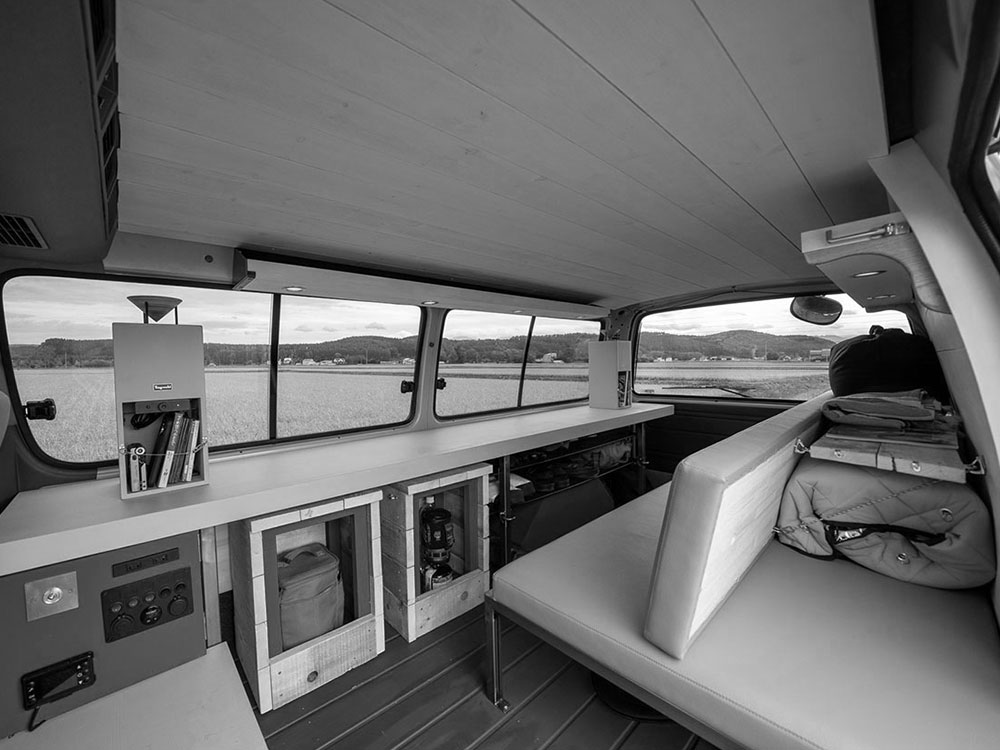 ureska（ウレシカ）　旭川BASEのキャンピングカー「ハイエース」