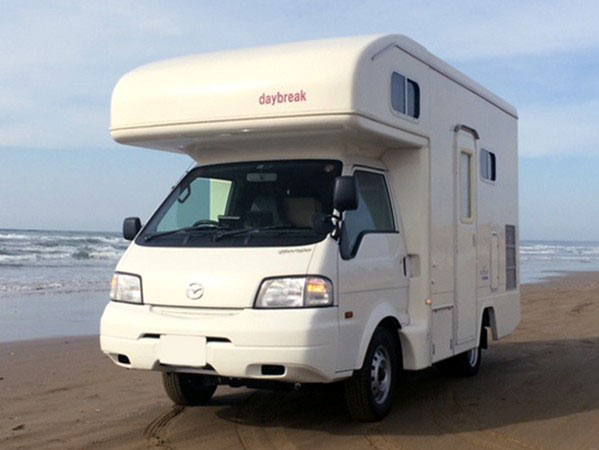Wonder Rentacar（ワンダーレンタカー）のキャンピングカー「デイブレイク」