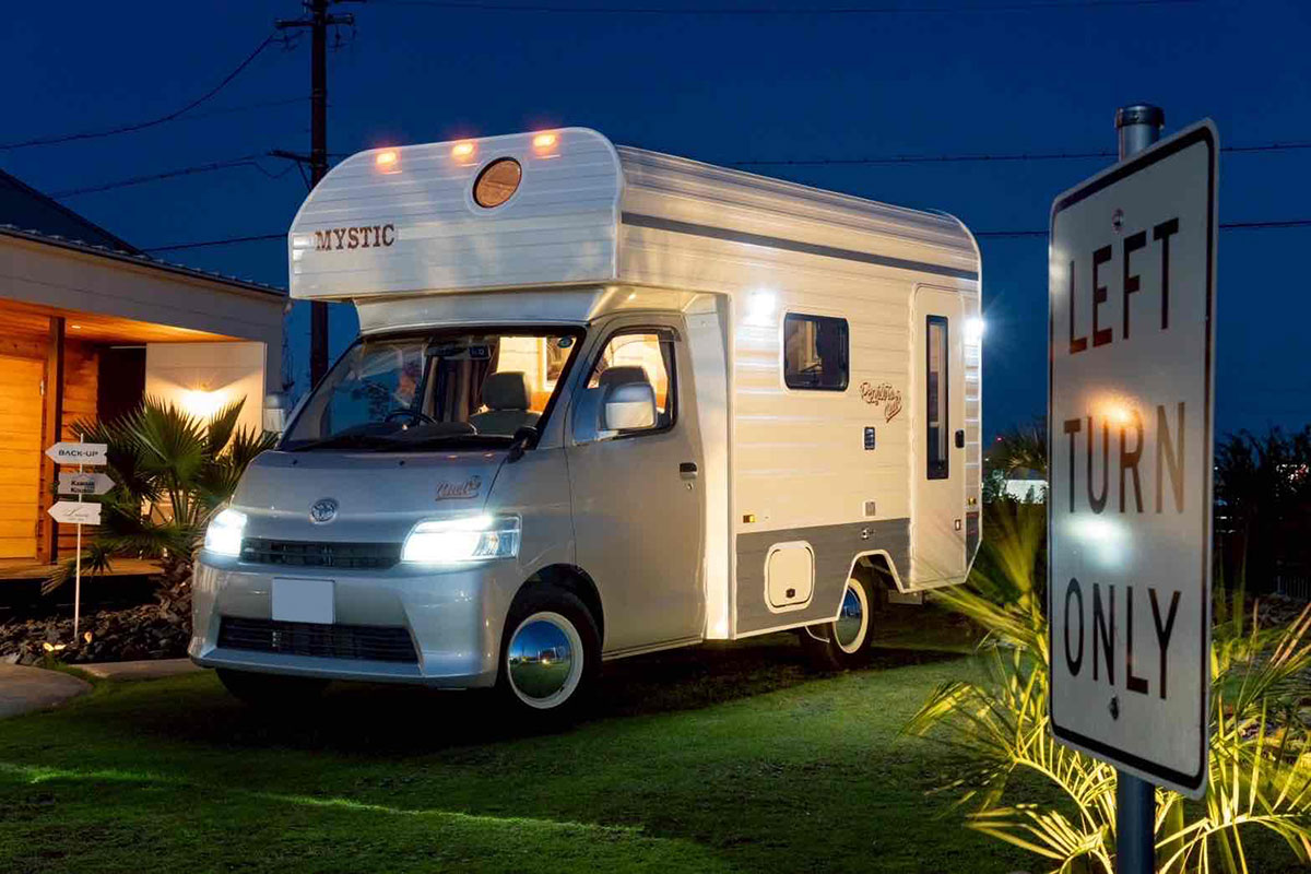 BACK-UP(バックアップ)のキャンピングカー「レジストロ・アウル」