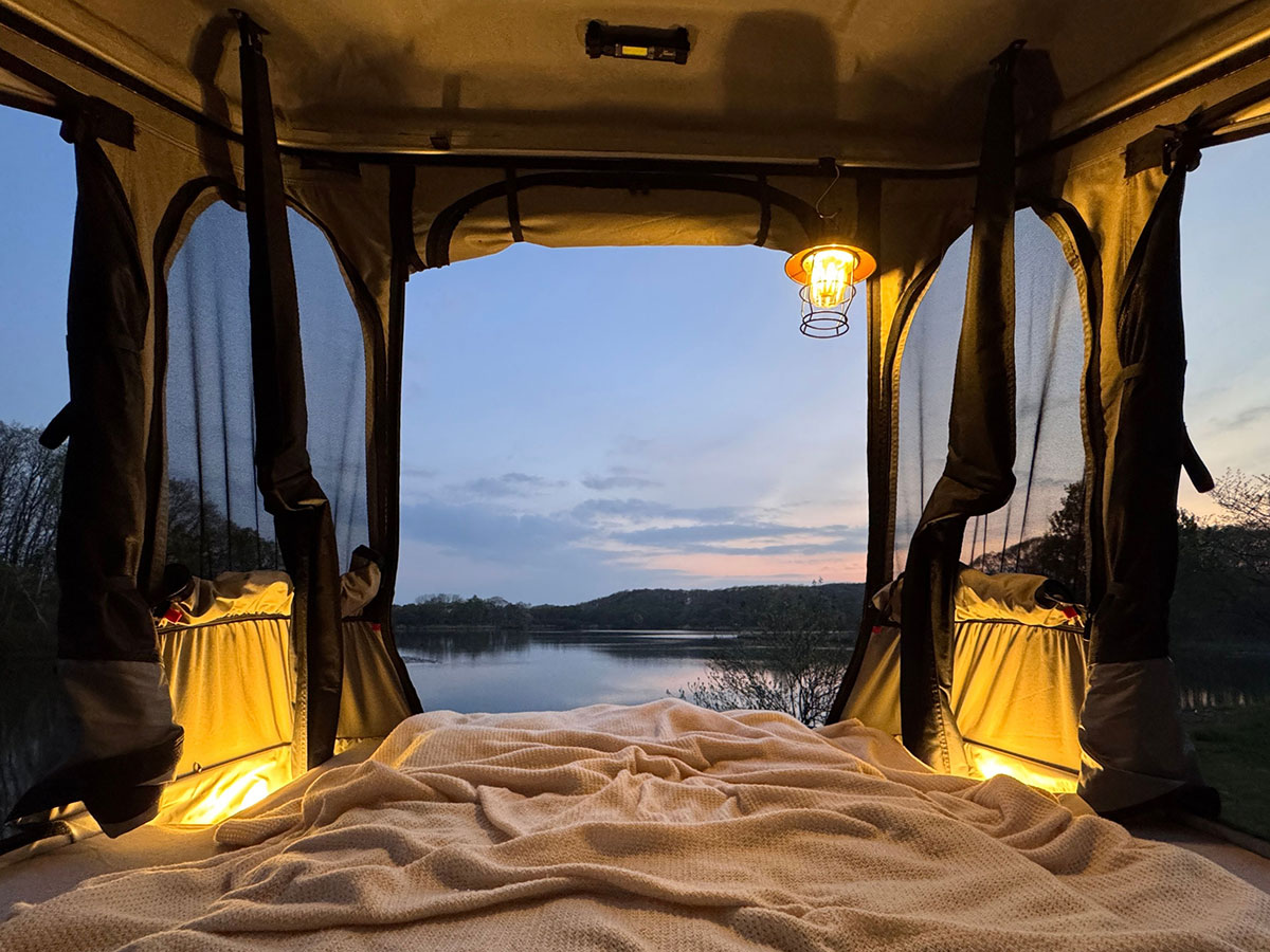 SKY TENT Car Rental(スカイテントカーレンタル)のキャンピングカー「ラヴ4」