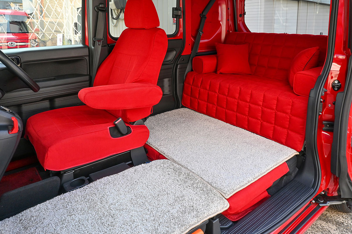 ミア・ピクニカの内装